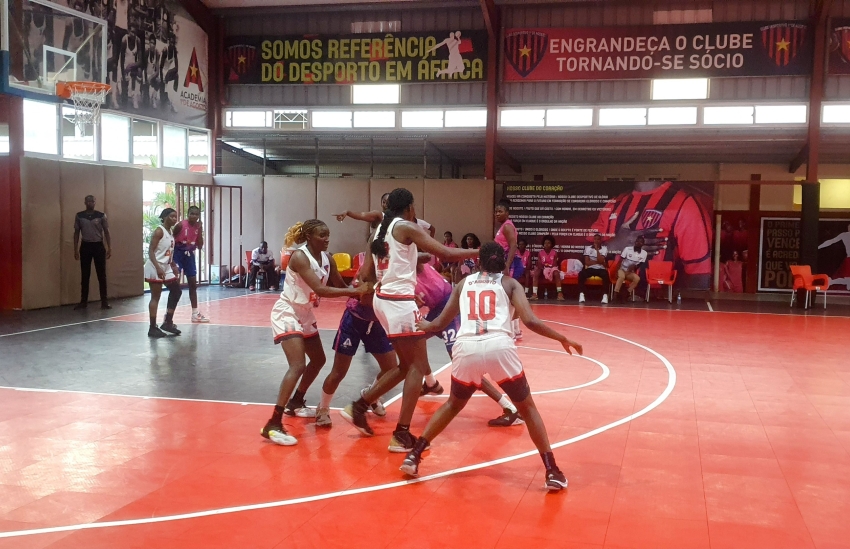 D'Agostinas na Liderança do Provincial Sénior Feminino de Basquetebol