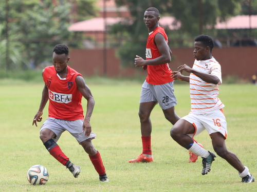 1º de Agosto sofre mas vence Porcelana FC