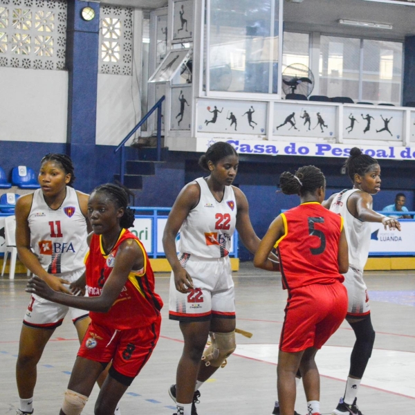 D´Agosto enfrenta Interclube na meia final do nacional de basquetebol em sub-19