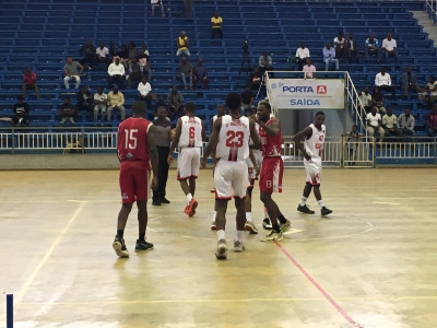 D’Agosto vence Vila Clotilde e lidera final four do Provincial de basquetebol